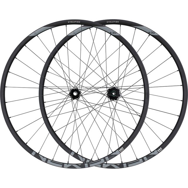 NEWMEN Evo SL A.30 29" 12x148 SP 6B 28h XD FADE takakiekko NEWMEN Evo SL A.30 29" 12x148 SP 6B 28h XD FADE takakiekko